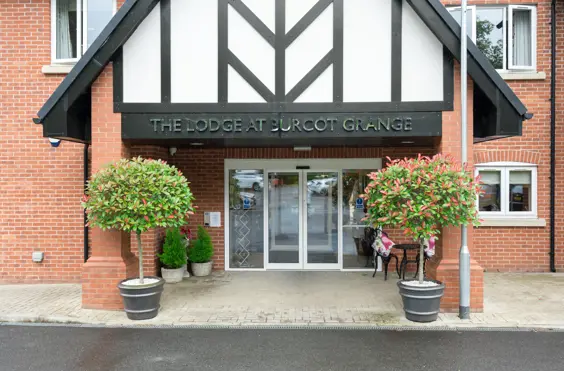 The Lodge at Burcot Grange - outside view of care home