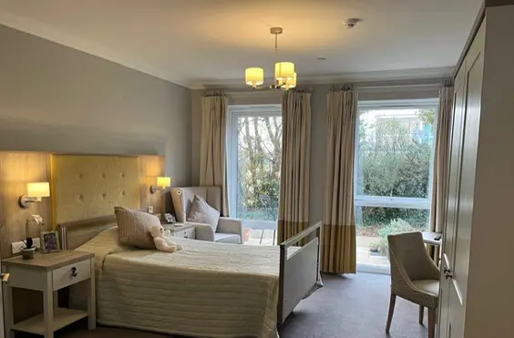 The Burlington - outside view of care home