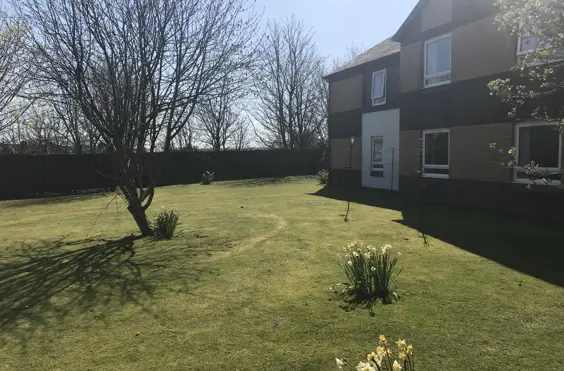 La Cura House - outside view of care home