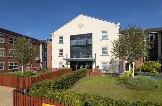 Berkeley Court - outside view of care home