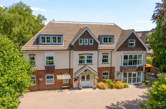 Aranlaw House Care Home - An outside view of the home