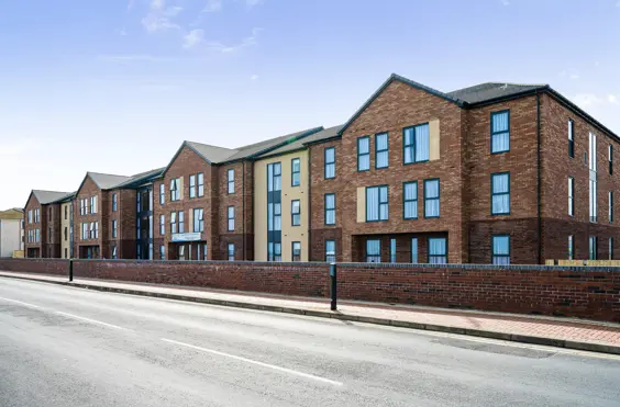 Lakelands Lodge - outside view of care home