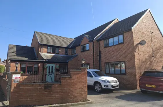 Prospect House - An outside view of the home