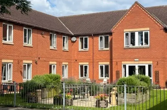 Tuxford Manor Care Home - outside view of care home