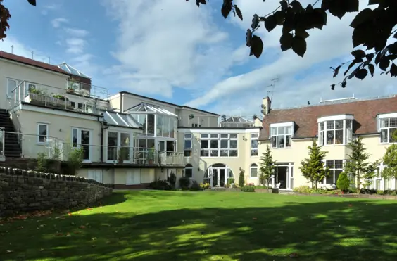 Dystlegh Grange - outside view of care home