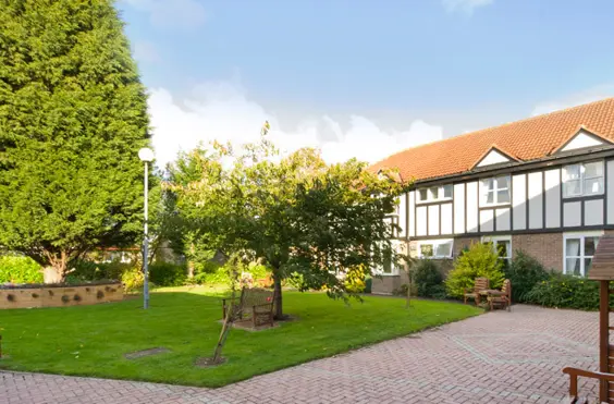 Lindisfarne CLS Nursing - outside view of care home