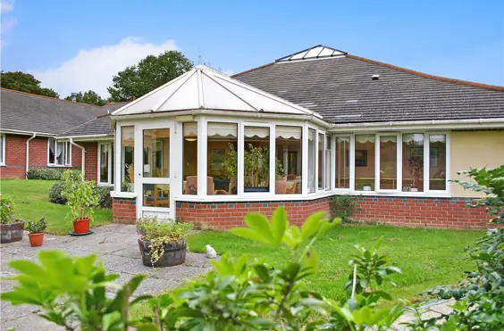 Silver Court - outside view of care home