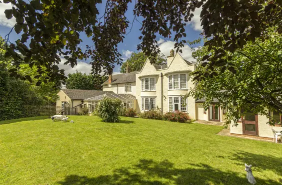 Coxwell Hall and Mews Nursing Home - outside view of care home