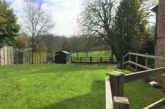 Woodrow Cottage - outside view of care home