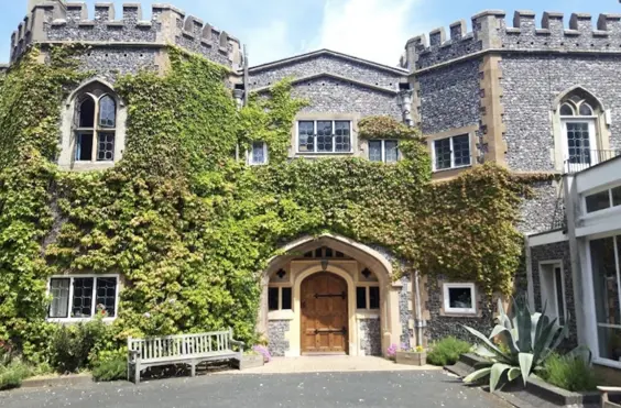 Port Regis - outside view of care home
