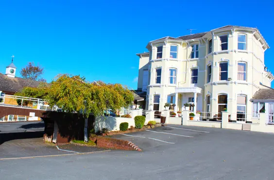 Newstead House - outside view of care home