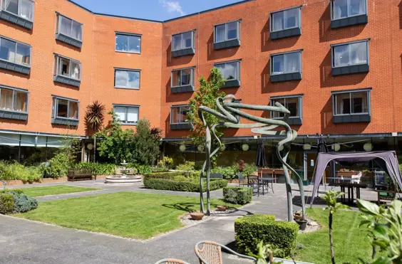 Stella & Harry Freedman House - outside view of care home