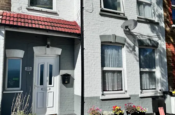Rowan/Beech House - outside view of care home