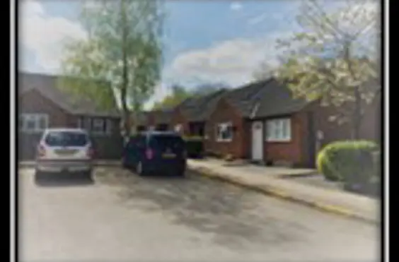 Broadoak Park - outside view of care home