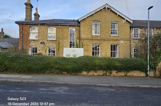 Hill House - outside view of care home