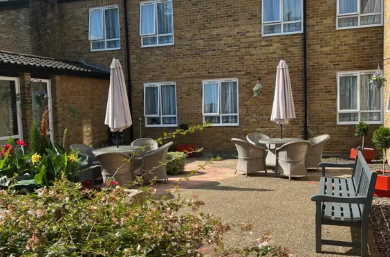 Clifton Gardens Resource Centre - outside view of care home